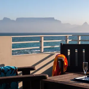 Apartment Bokkombaai